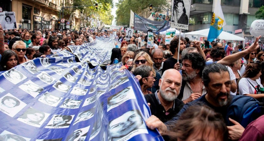 Argentina conmemora aniversario del golpe militar