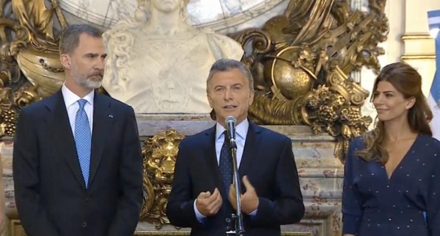 Macri recibió a los reyes de España