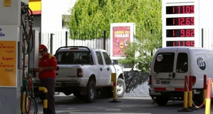 La nafta suben al menos 3% desde el lunes