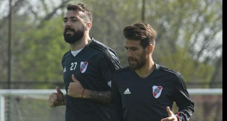 River viaja a Quito con 16 jugadores