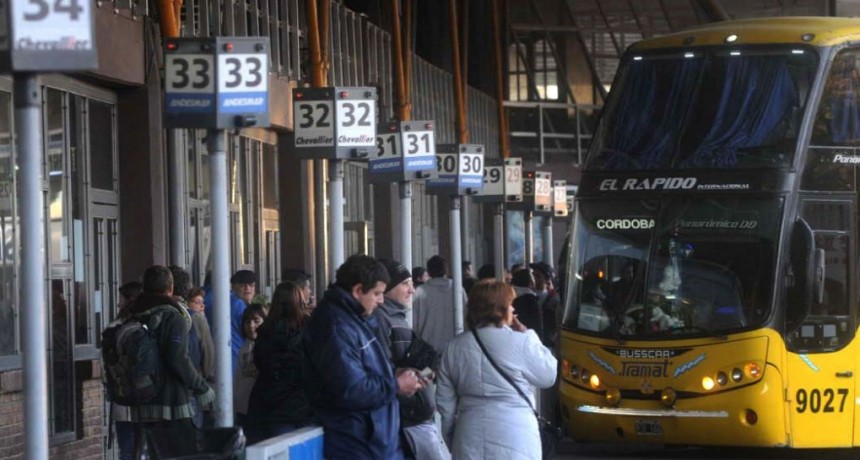 Suspensión de transporte de larga distancia por el fin de semana largo