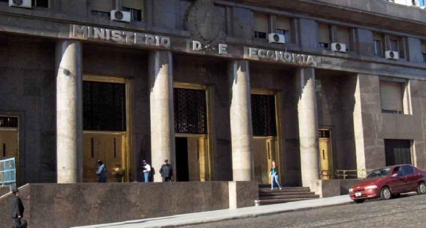 Gobierno logró canjear $257.000 millones y estiró vencimientos hasta 2024