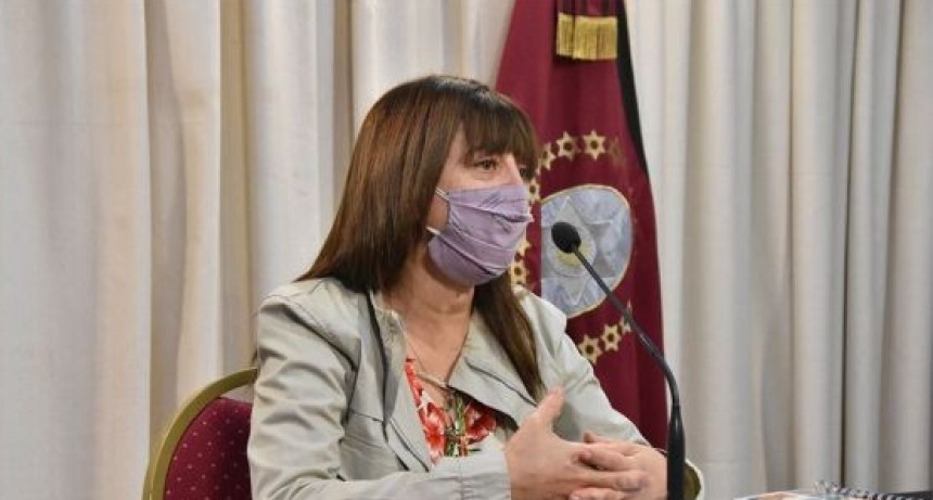 la Provincia inicia la vacunaciòn a docentes