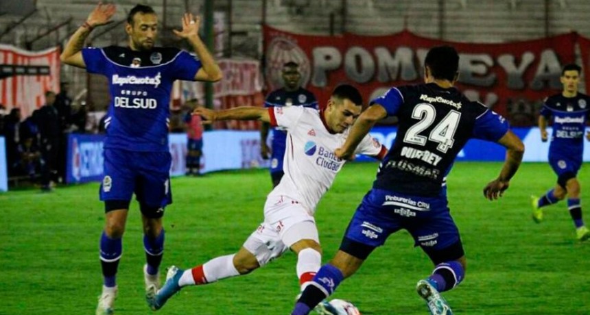 Gimnasia y Esgrima La Plata empató ante Huracán 