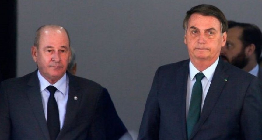 Renuncia en bloque la cúpula militar de Brasil 