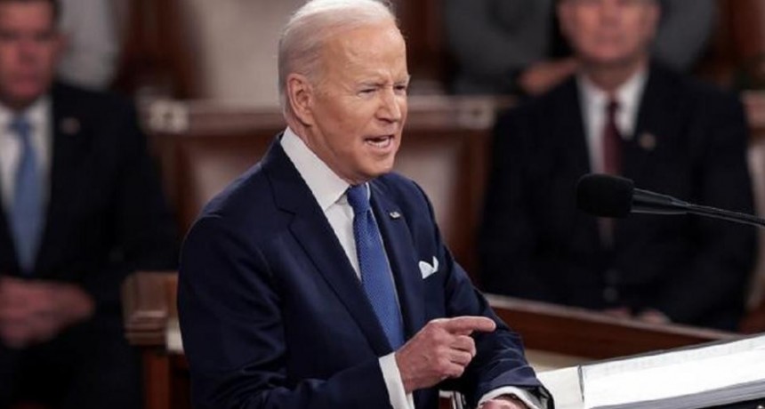 Joe Biden anunció la prohibición para importar en Estados Unidos petróleo desde Rusia