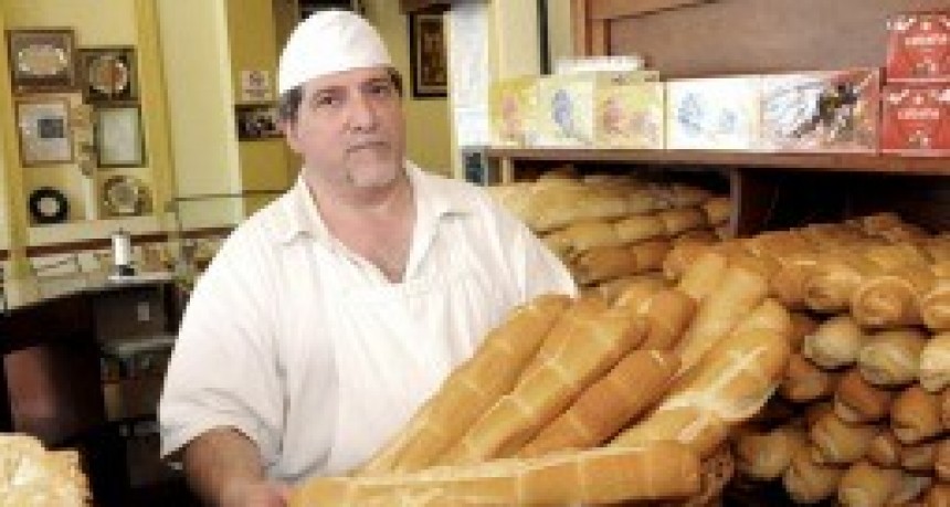 Panaderos anunciaron cese de la producción