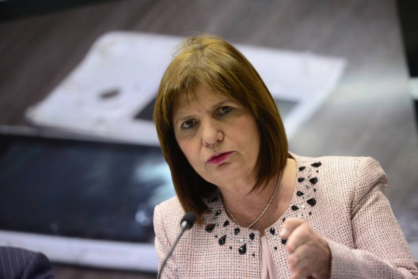 La gente tiene miedo de ir a trabajar porque hay mafiosos que amenazan