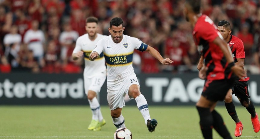 Boca perdió 3-0 con Paranaense en Brasil