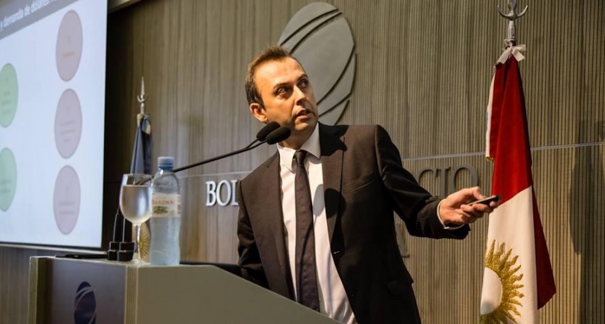 El Gobierno logrará mantener a raya el valor del dólar