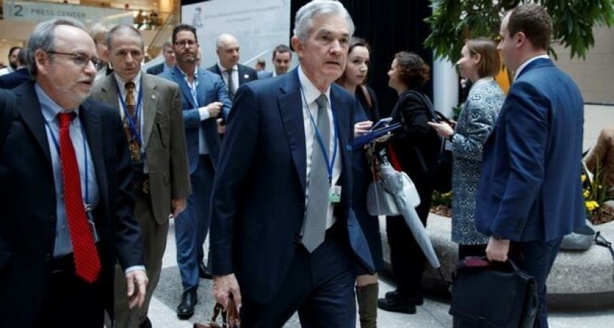 La Fed constatò leve crecimiento económico en EEUU               
