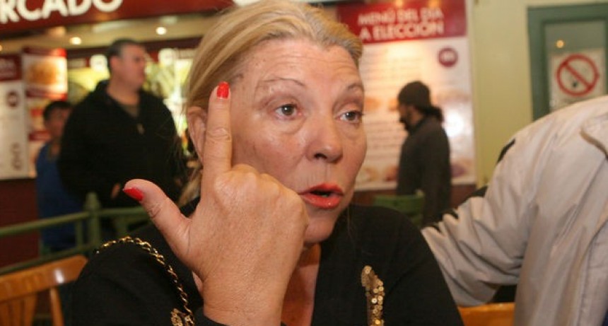 Carrió en Córdoba, evitó hablar de su frase sobre De la Sota
