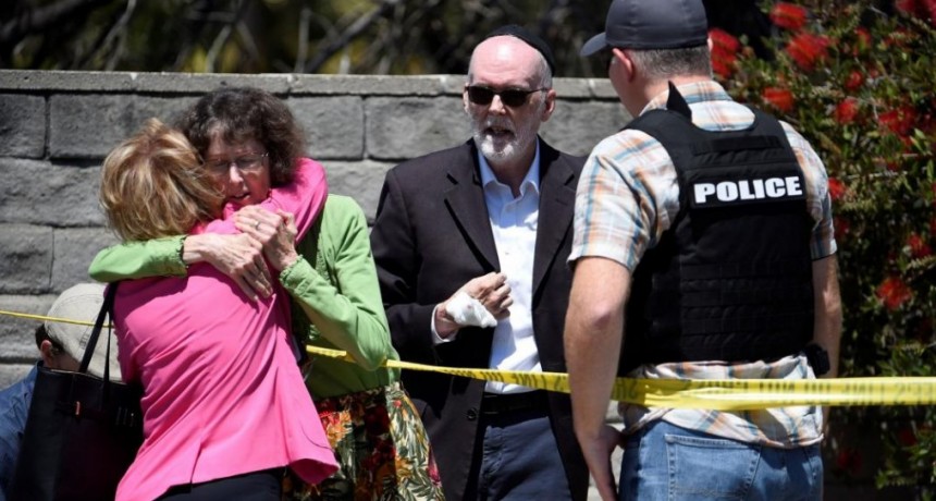 Un muerto y heridos en ataque en una sinagoga de EE.UU.