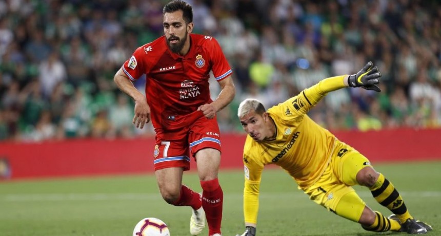 El Espanyol se deja Europa en el descuento