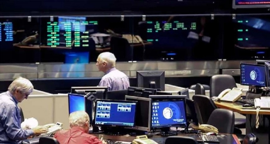 La Bolsa Argentina gano un 2,8% y el riesgo país cede un 2,2%