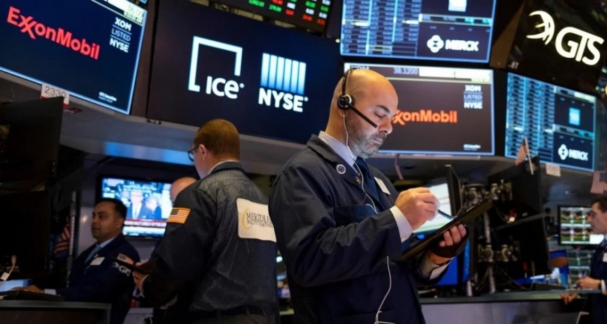 Wall Street rebota un 7% este lunes y supera los máximos de la semana pasada