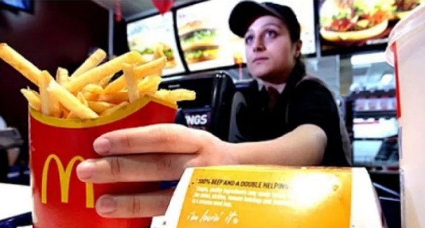 Cadenas de comida rápida deberán completar el sueldo de marzo