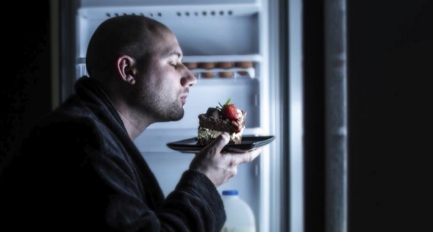Conciliar el sueño evitando alimentos pesados