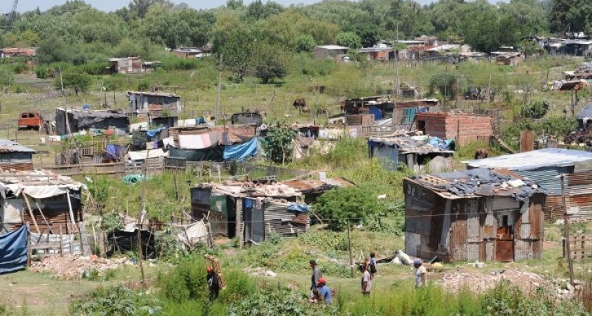 Una familia tipo necesitó más de $60.000 para no ser pobre