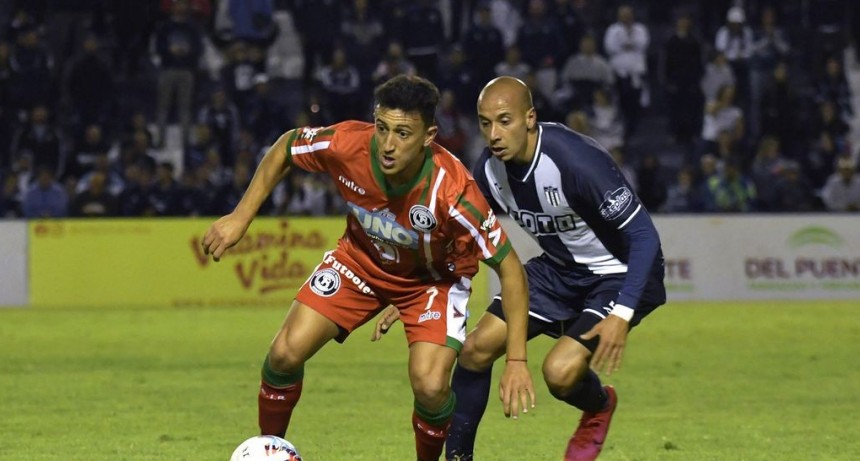 Independiente Rivadavia le ganò al Club Tristán Suárez