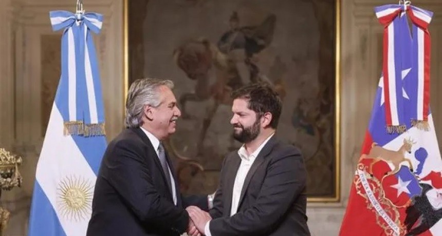 Fernández y Boric reivindicaron la 'hermandad' argentino-chilena