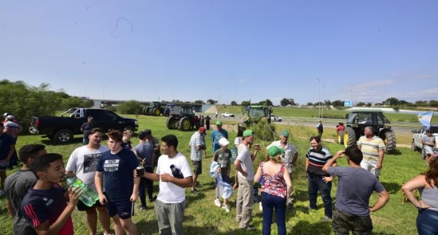 La oposiciòn presentò cautelar para que el Campo realice el Tractorazo