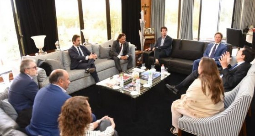 Sáenz recibiò las bases del programa económico 2023 del IERAL