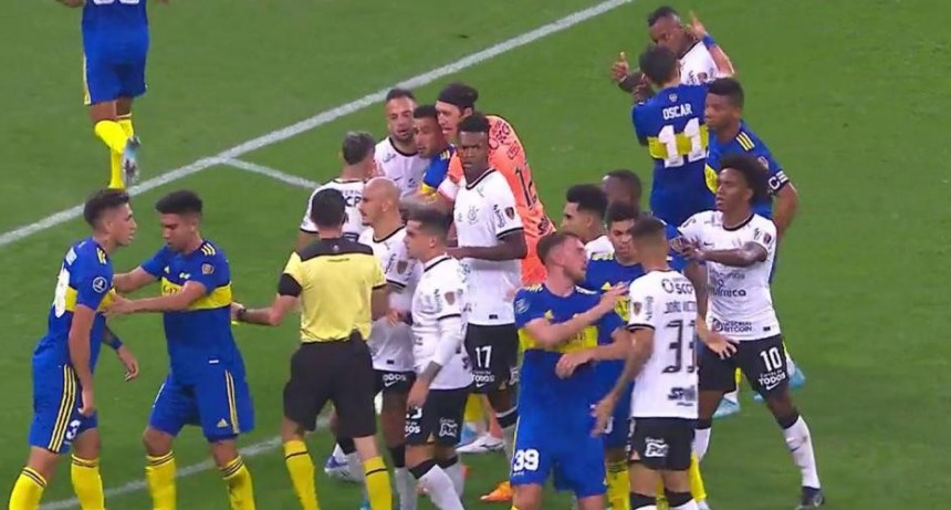 Boca quedó último en su grupo al perder con Corinthians y 