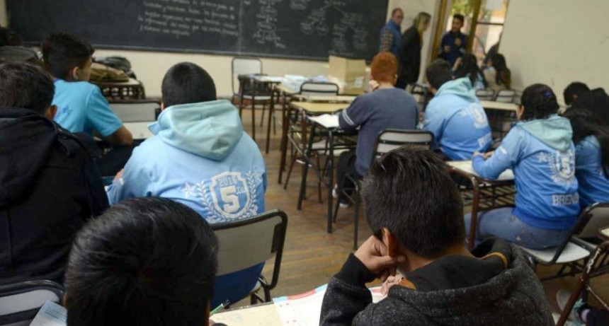 Los colegios privados no pueden retener documentaciòn por mora