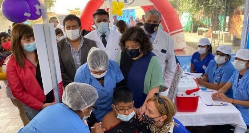Carla Vizzotti visitó Cafayate y Animaná