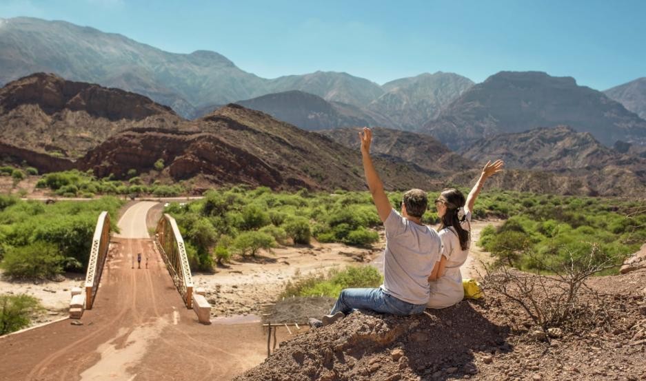 El feriado movilizo  3,2 millones de turistas por el país