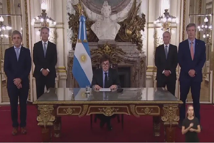 Milei anunció superávit fiscal histórico