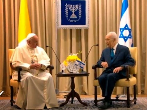 Papa Francisco en reunión privada con presidente de Israel