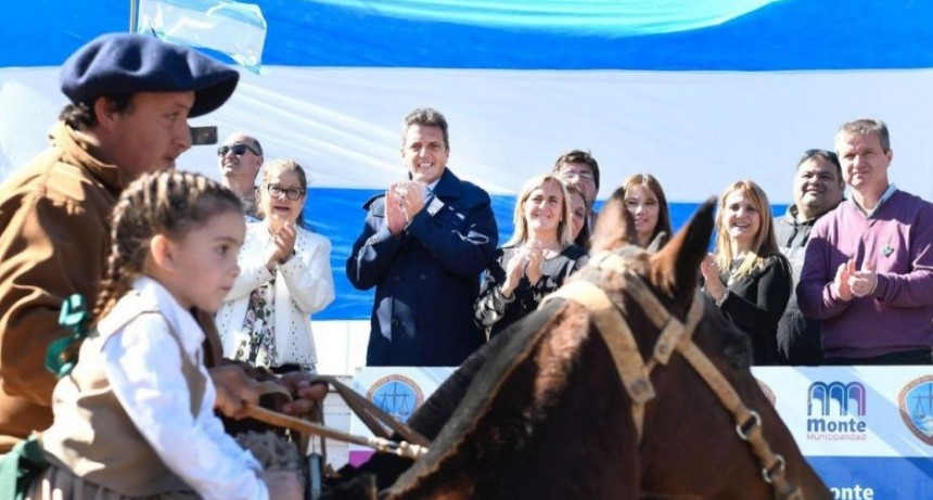 Massa: Macri desprecia la Constitución Nacional