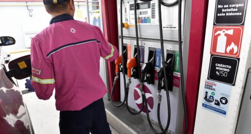 Axion baja el precio de sus combustibles el jueves