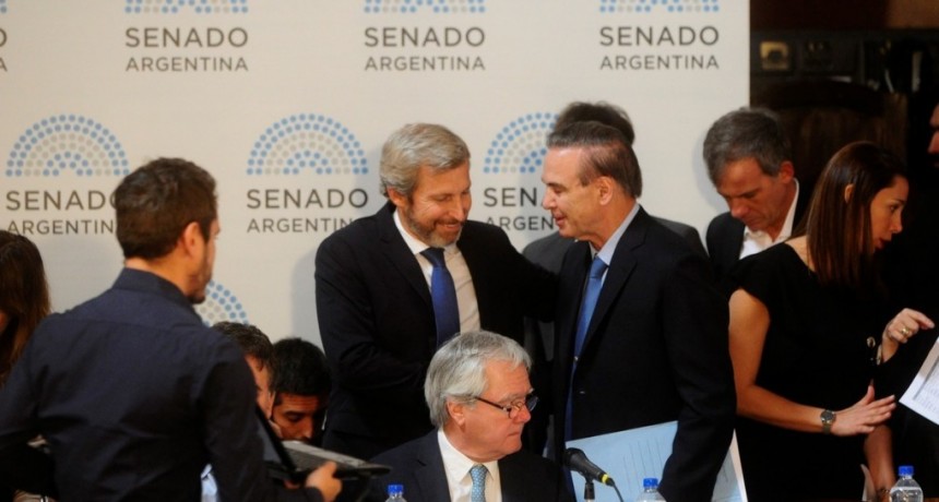 El Gobierno y el peronismo no K negocian garantizar estabilidad