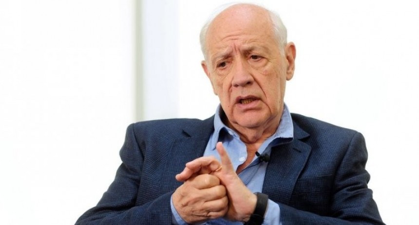Roberto Lavagna presenta su acuerdo de estabilidad