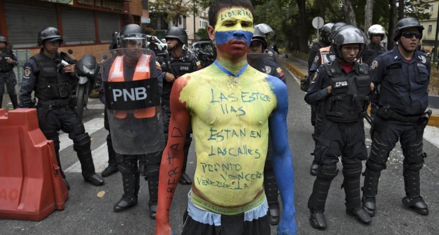 Venezuela giro diplomático