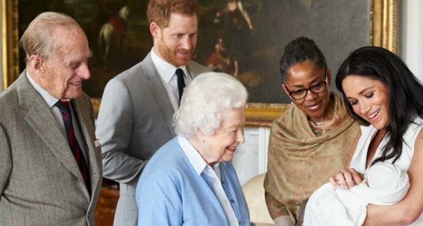 Presentaron al hijo del príncipe Harry y Meghan