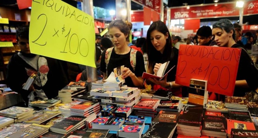 Cierra la 45° Feria del Libro con caída de ventas