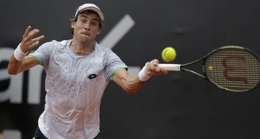 Pella se derrumbó y perdió en el debut en Roma
