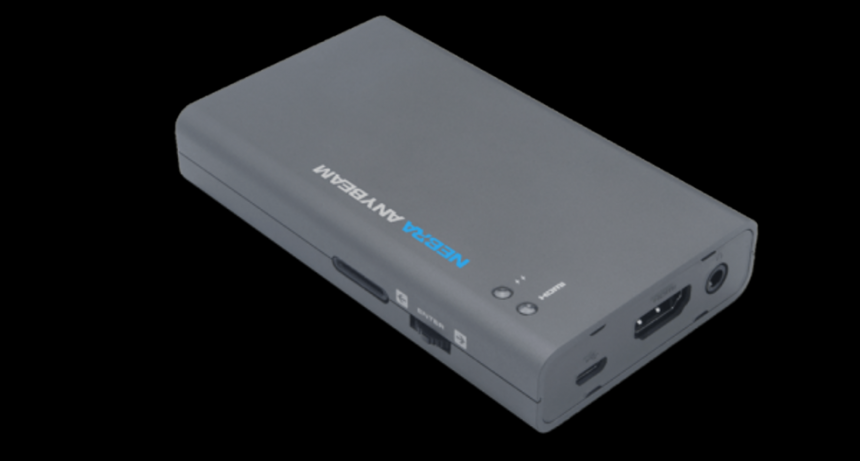 Lanzan el proyector de bolsillo  