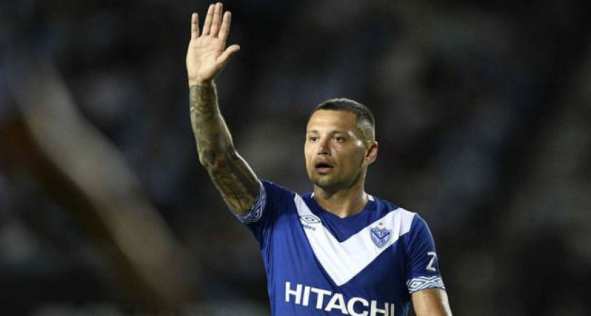 Vélez expulsa al delantero Mauro Zárate