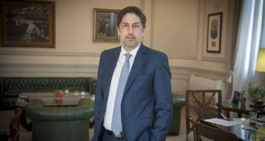El ministro Trotta afirmó que los alumnos pasarán de grado sin clases presenciales