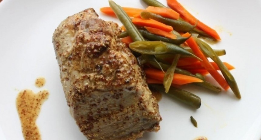 Cenamos cerdo con mostaza y miel