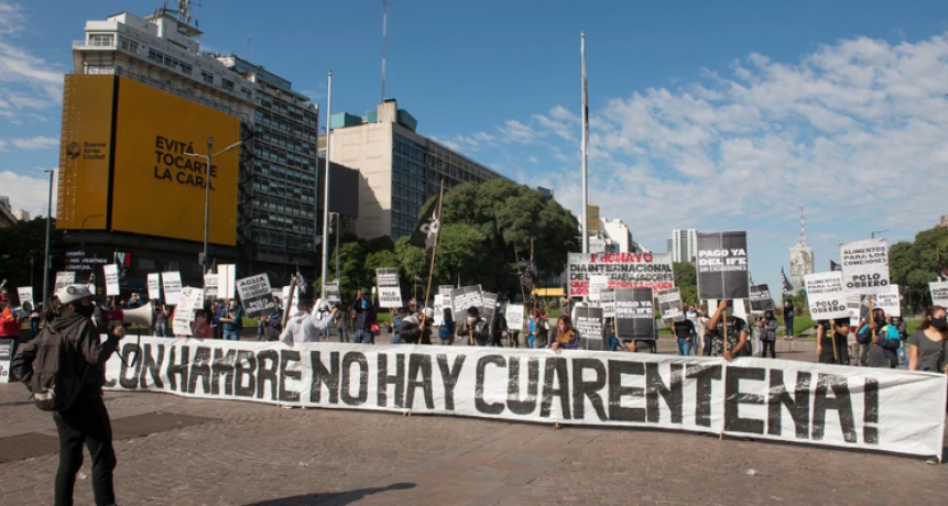 Organizaciones sociales violaron la cuarentena para marchar al centro porteño