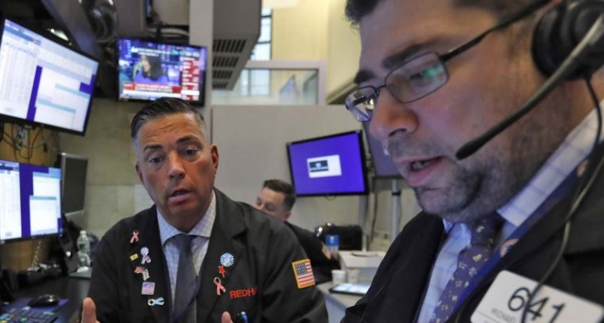 Wall Street cierra mixto con una bajada del 0,45% en el Dow Jones