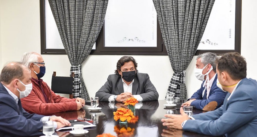 El Gobernador anunció créditos entre $ 400.000 y $ 2.500.00 para gastronómicos, hotelería y turismo