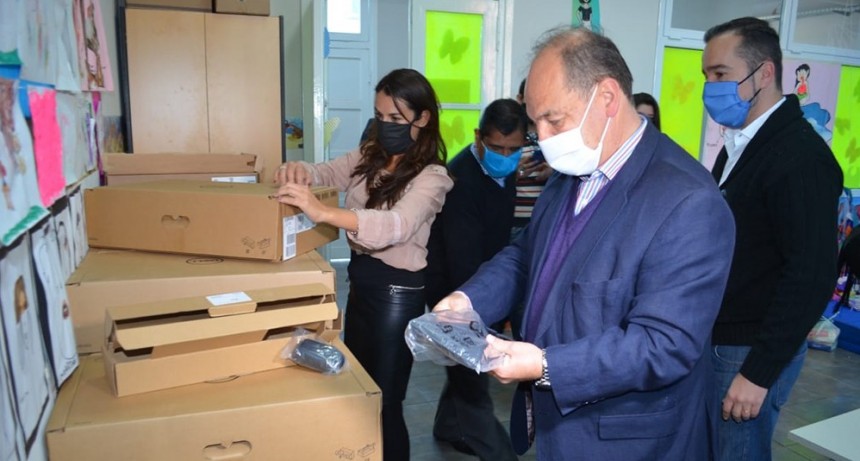 El Polo Integral de las Mujeres recibió equipos tecnológicos