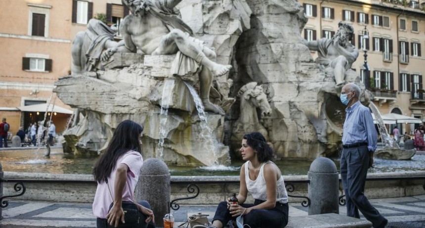 Italia rebaja la curva con solo 300 contagios nuevos pero suma 92 muertos